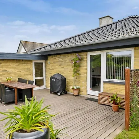 Villa In South Funen Near Beach, *